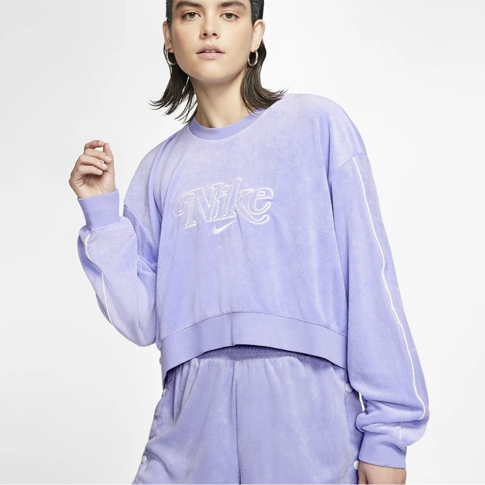 Nike Women’s Retro Femme Terry Cropped Crew Sweatshirt, Size Medium